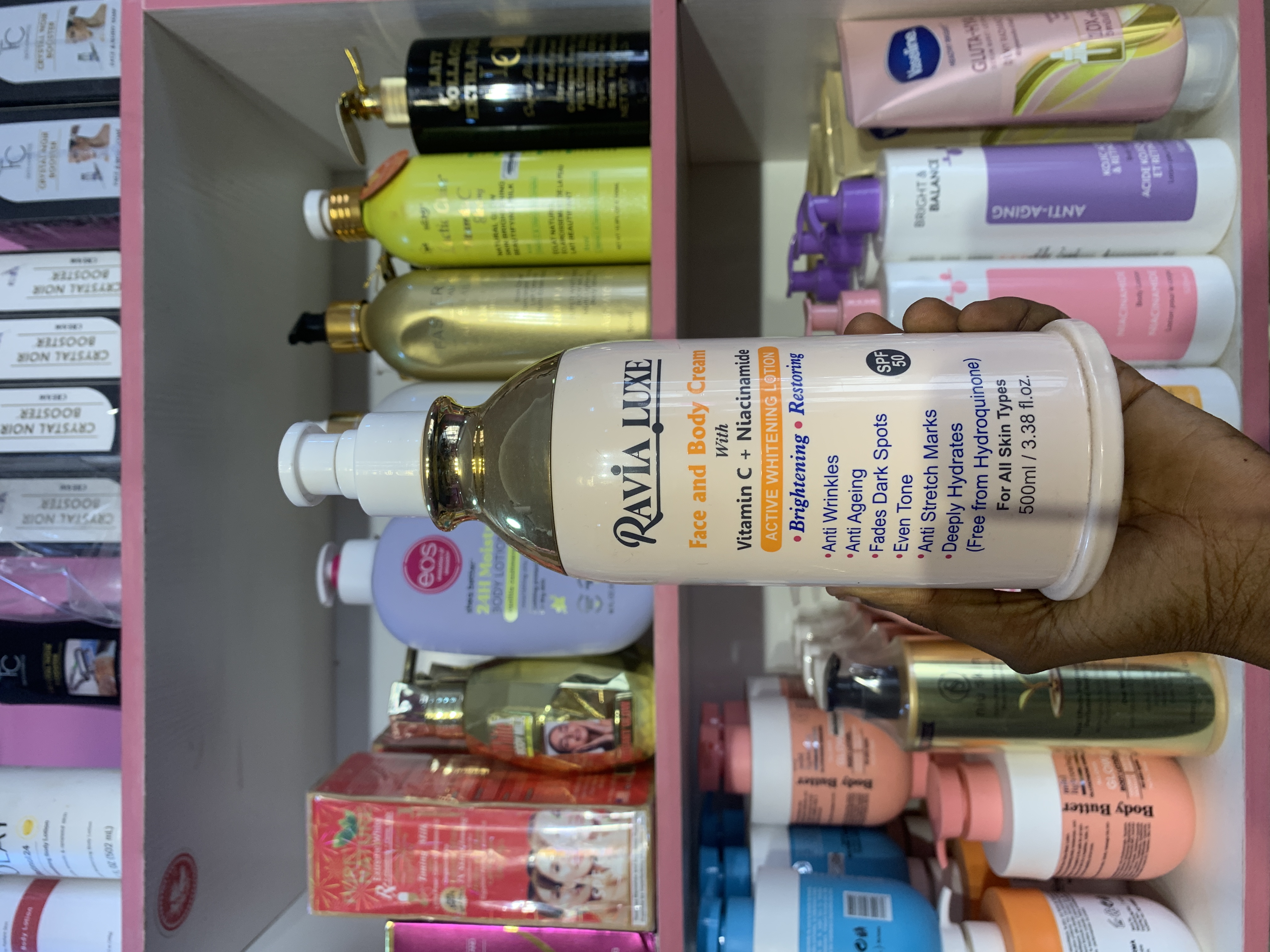 Ravia Luxe Vitamin C & Niacinamide Body Lotion