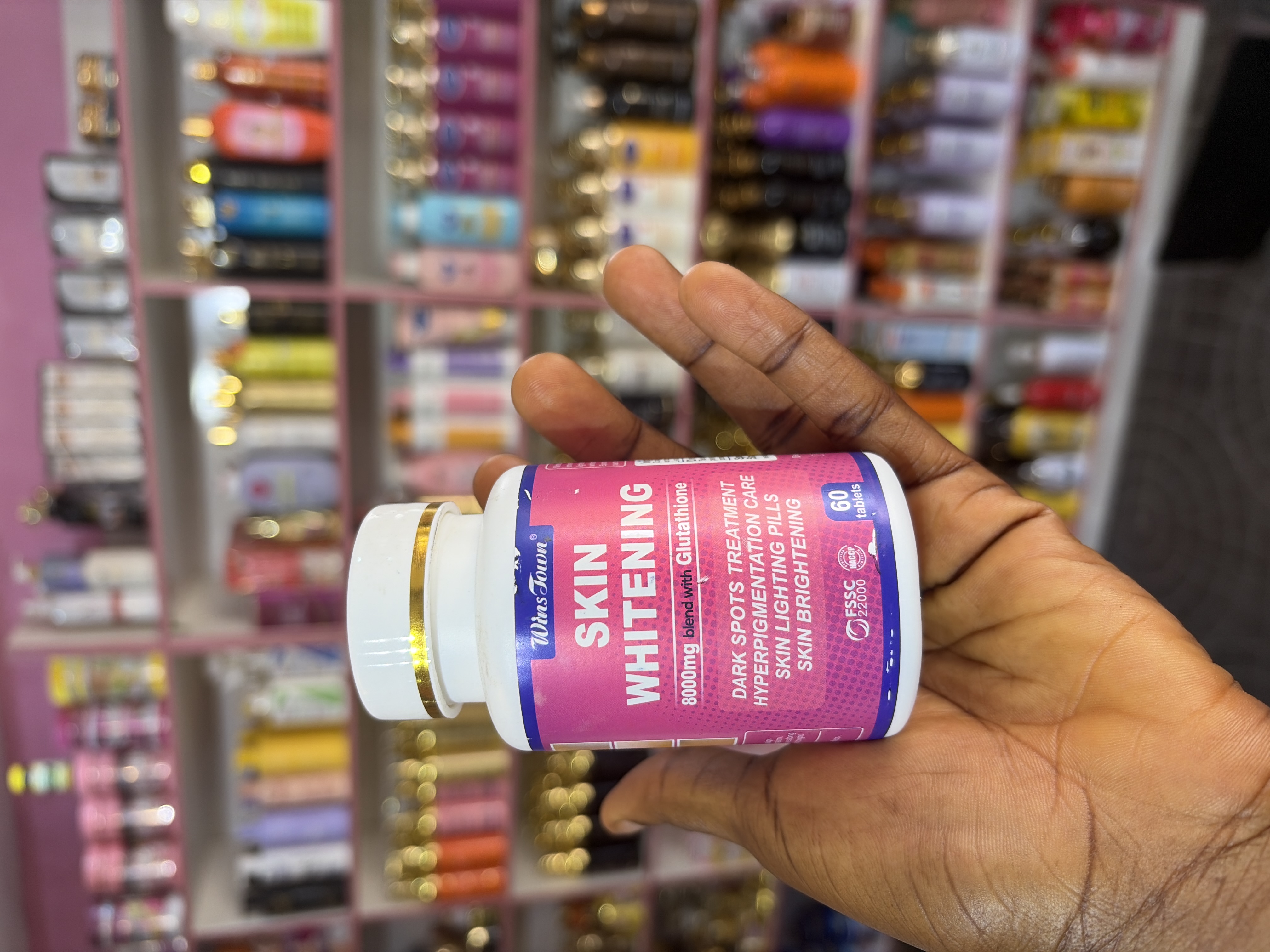 Skin whitening glutathione supplements 